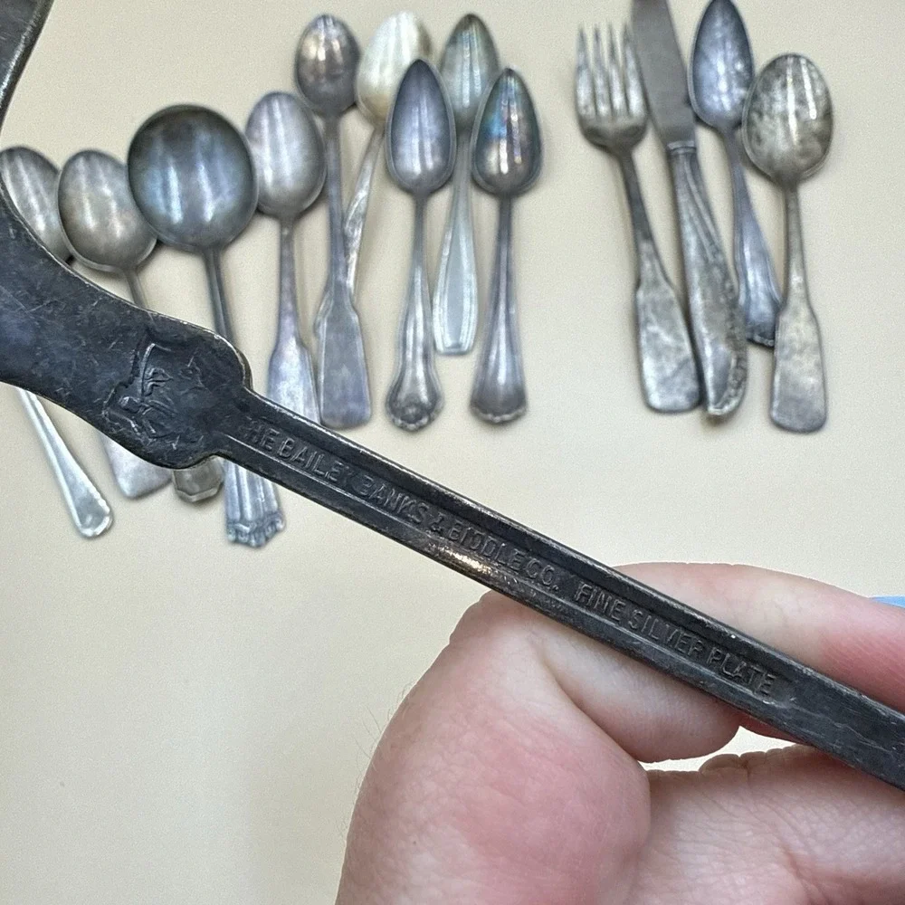 16 Pieces of Misc‎ Vintage Silver Plate Flatware Various Deerfield Bailey Banks